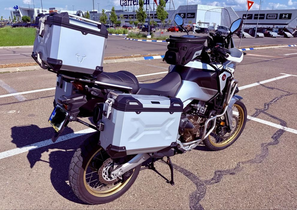 Africa Twin AS DCT cu cutii SW Motech