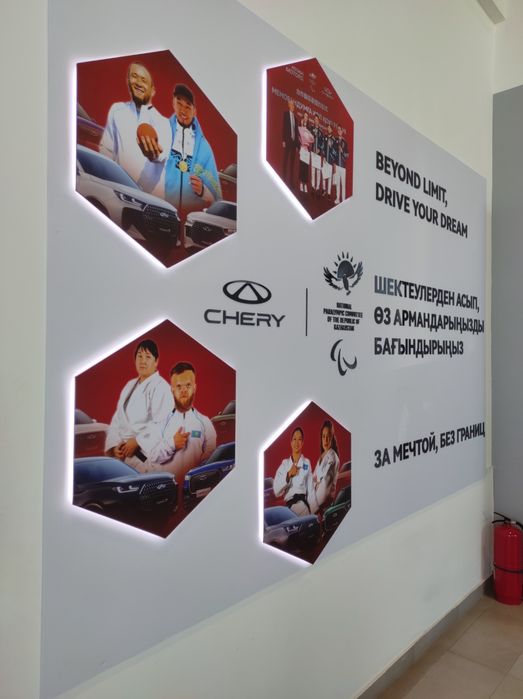 Стенды баннеры пауки роллапы