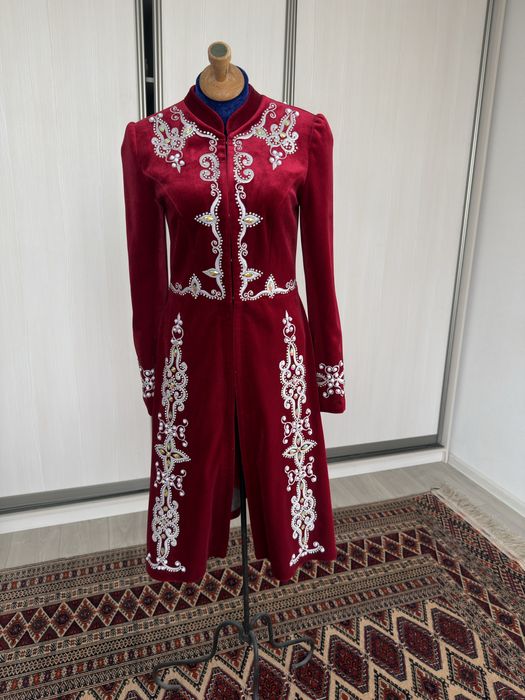 Продам камзол рр 42-44