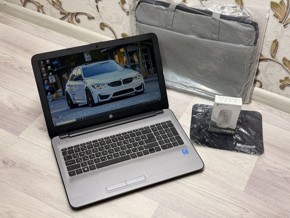 Hp FULL HD SSD i3 8RAM ноутбук в новом состояний.