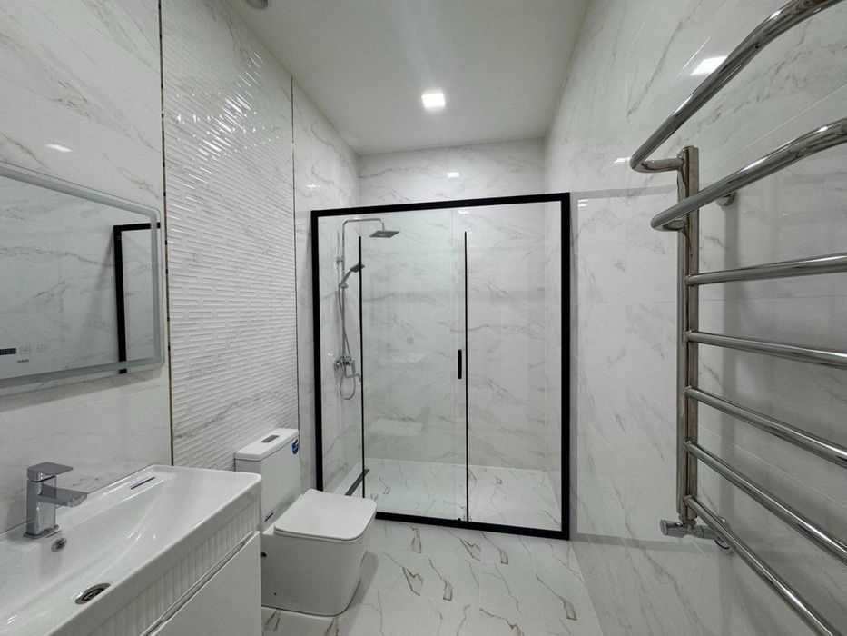 Компактный новый евро коттедж