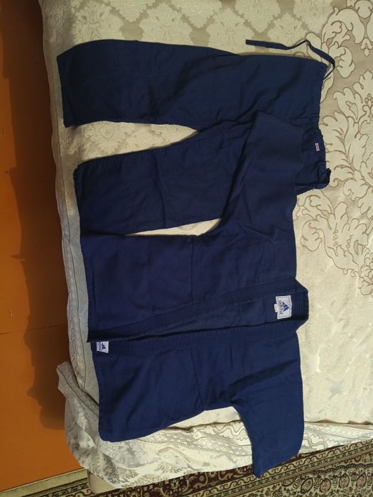 Продам кимоно детское