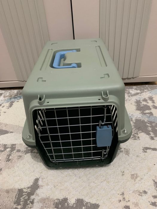 Продам переноску для кошек
