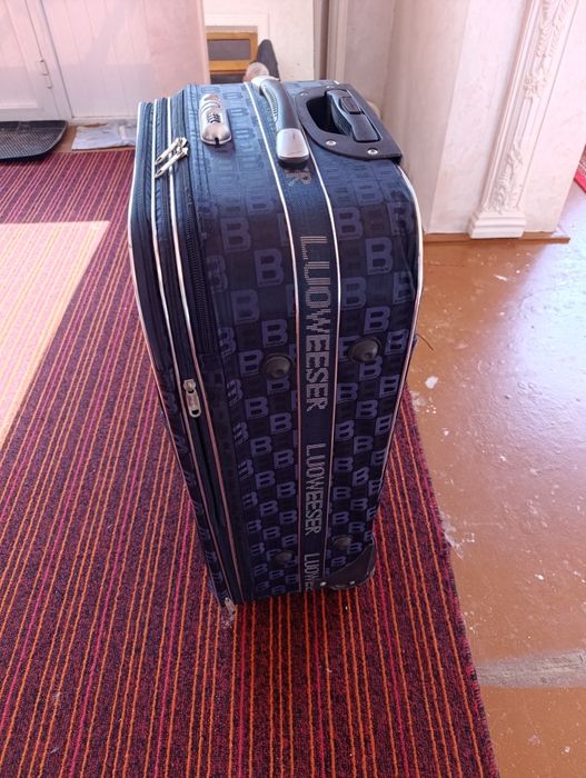 Чемодан на колесах