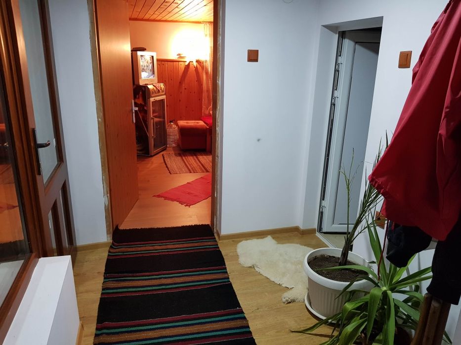 Продавам къща в село Островче