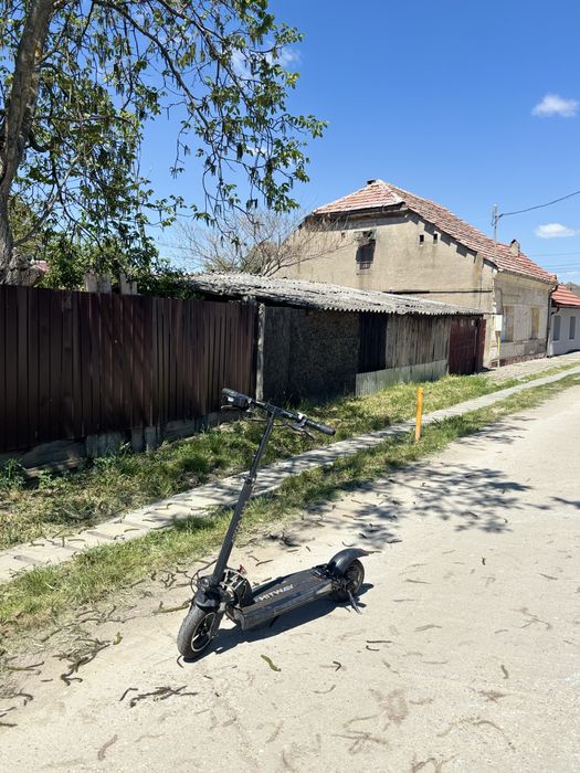 vand trotineta electrica hitway