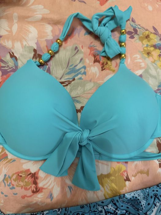 Бански- чисто нов XL размер