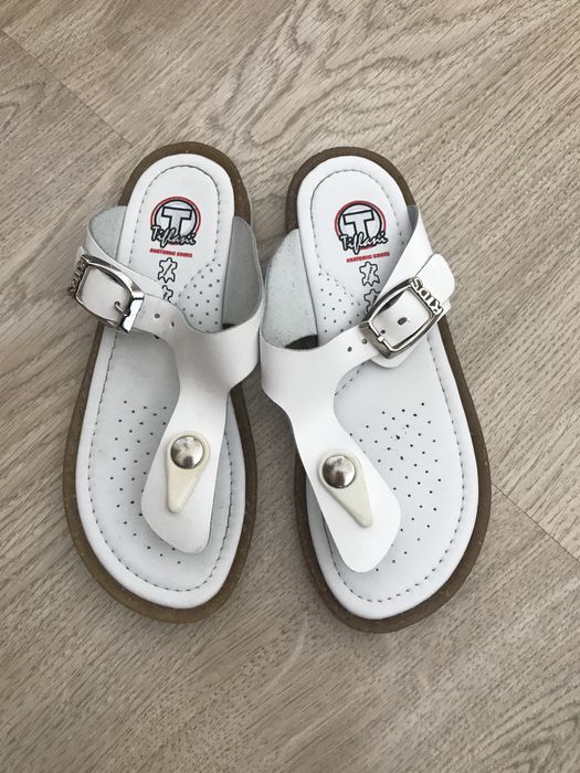 Шлепки, босоножки натуральная кожа