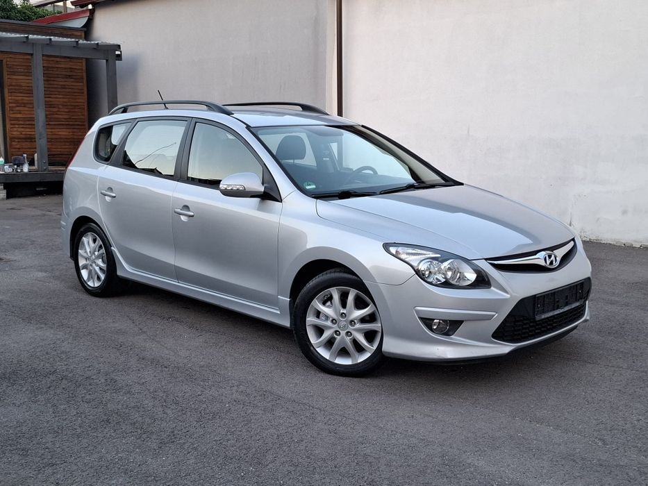 ~Hyundai i 30 cw Style 1.6 Diesel /Euro  5 Import Germania ~
