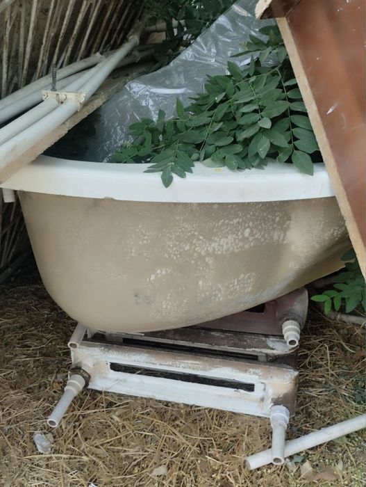 Б у тахта лага эшиклар ромлар жакузи.ванна.угловой паддон.