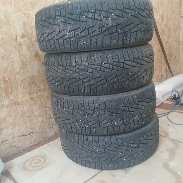 Продам шины Nokian