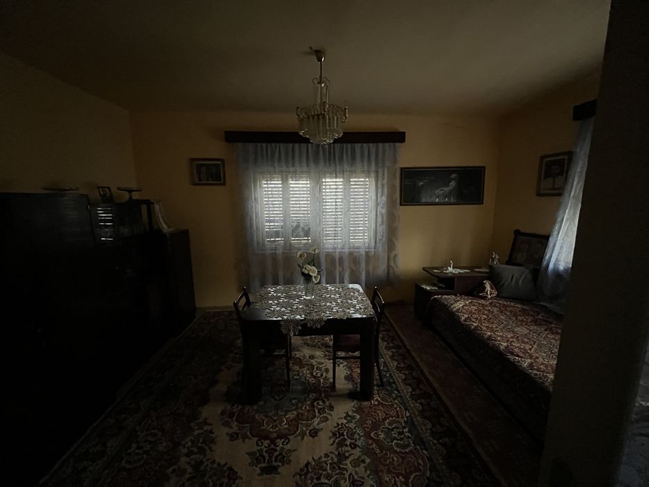 Vand casa in localitatea Ighiu 100mp