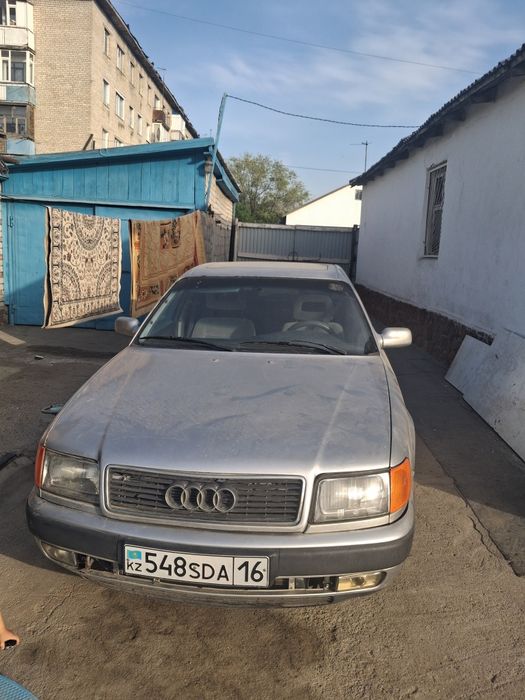 Продам ауди 100 с4