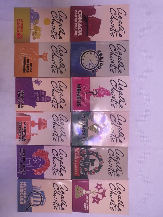 Ian Fleming  007    Agatha Christie  H.Poirot Stieg Larsson  3 volume