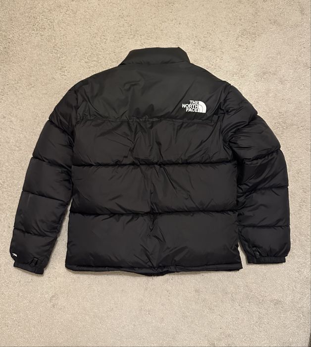 The North Face 1996 Retro Nuptse - размер М, черно