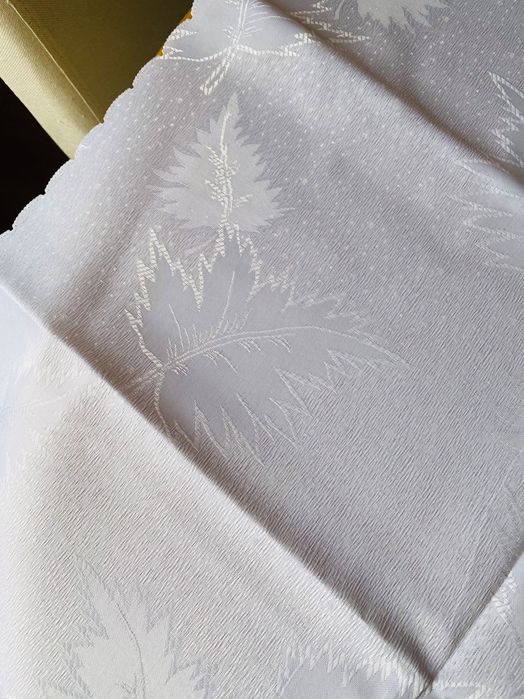 Продавам покривка за маса