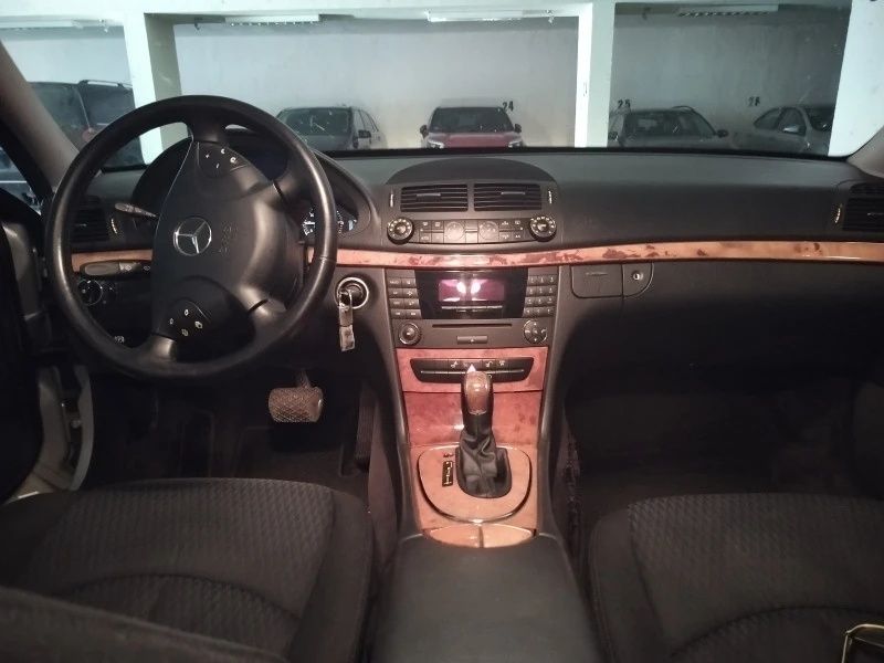 Mercedes E 200 NJT  фабричен метан