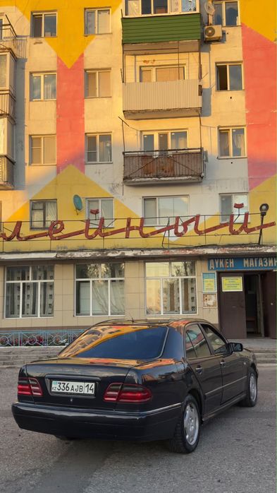 Продам е230 цена 1.8 торг есть