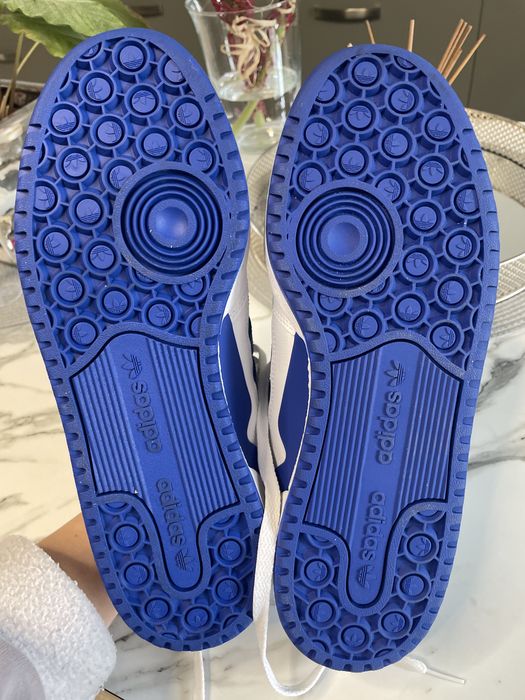 Оригинални нови маратонки adidas