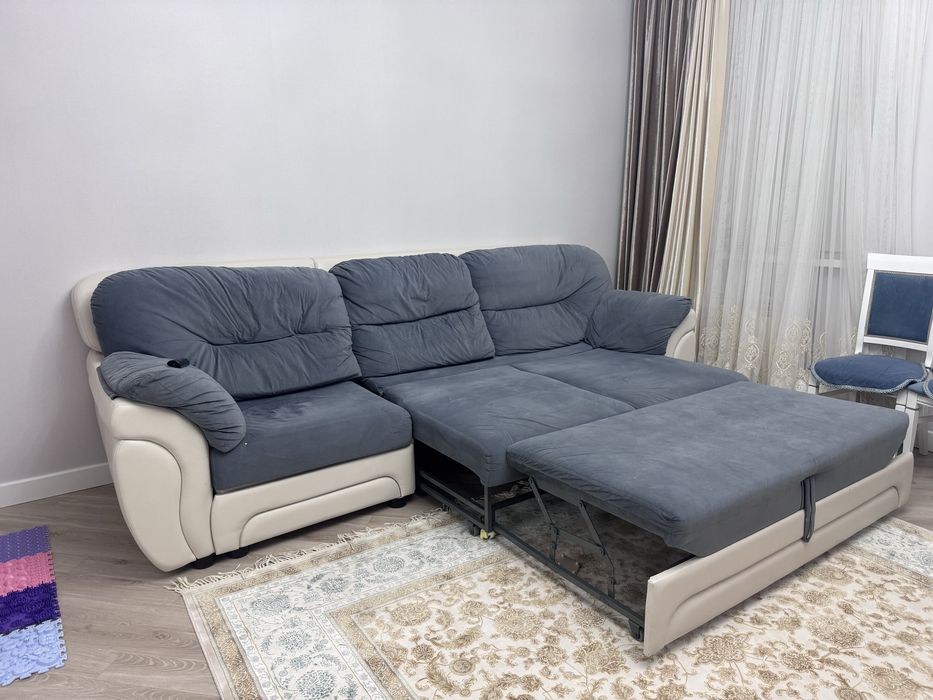 Продам диван 2в1 отличного состояние