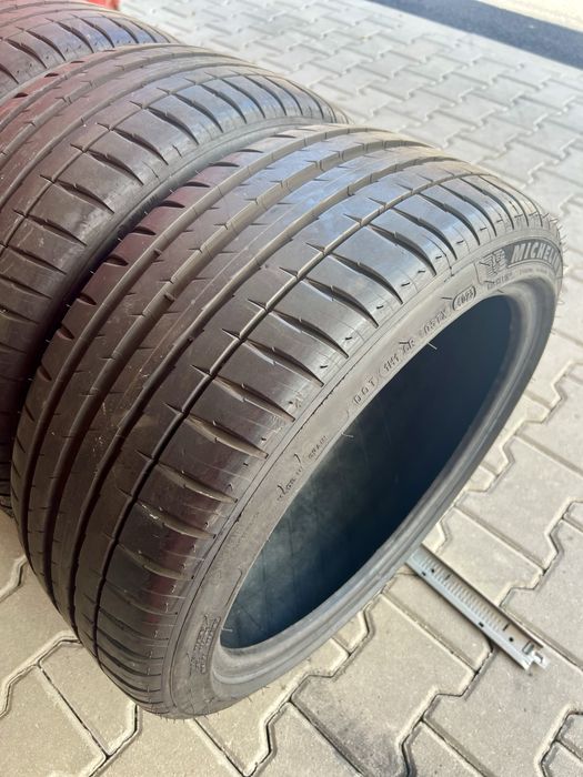 Летни Гуми 225/40/18 MICHELIN Pilot Sport 4 ДОТ: 4023 КАТО НОВИ