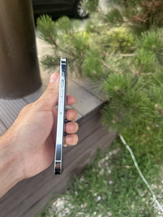 Продам телефон Айфон 13 Pro Max