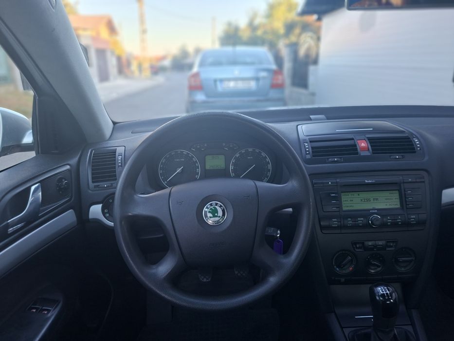 Skoda Octavia 1.6MPI, taxe la zi, foarte buna