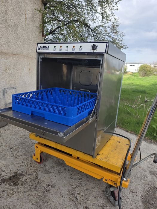 Професионална миялна машина с дренажна помпа