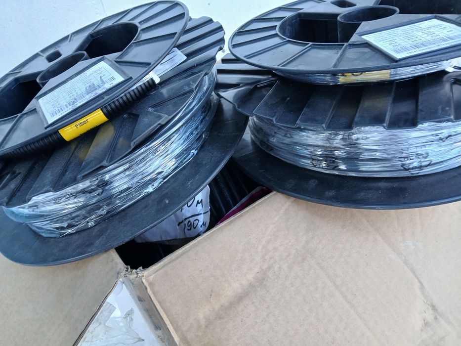 Oprical outdoor protected branch cable