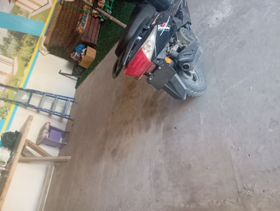 Гарантиясы  бар.