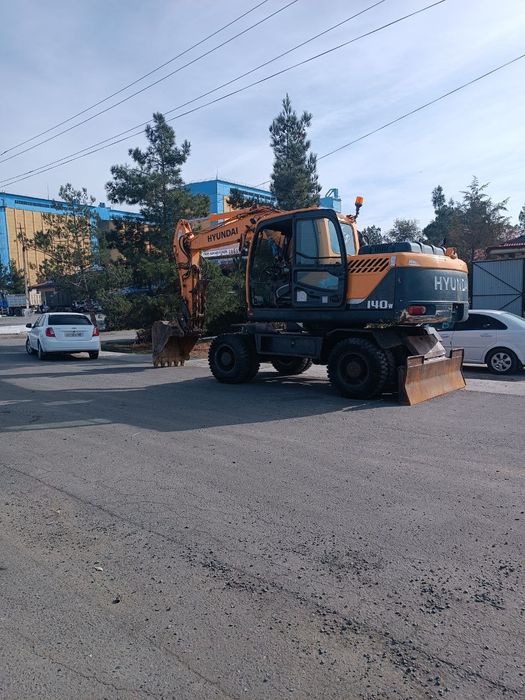 Ekskavator sotiladi!