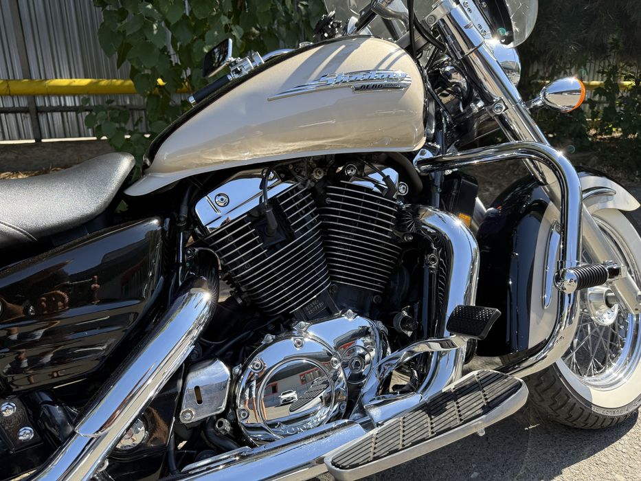 Honda shadow VT1100 c3 aero