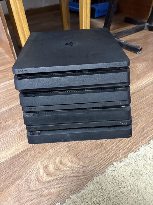 SonyPlaystation 4 slim