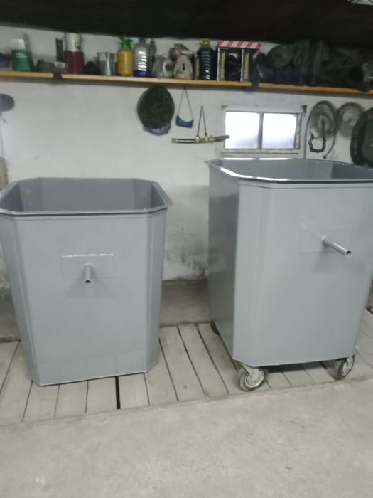 Продается мусорный  бак