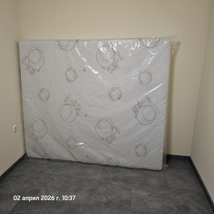 Матрак с размер 164/190/20 см.