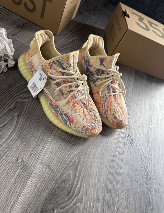 Yeezy 350 (Max oat)