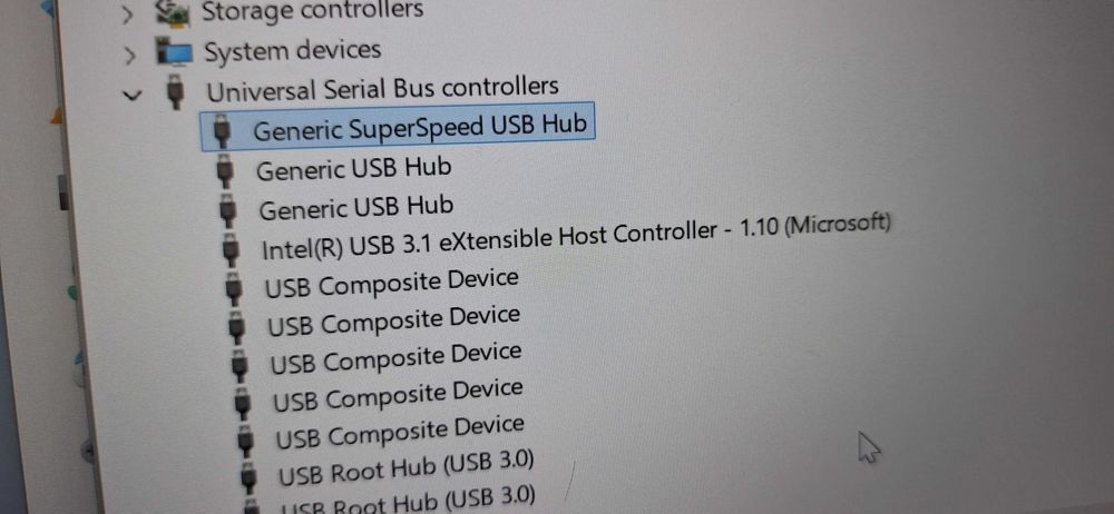 Hub USB-C, Aukey, 4 x USB 3 plus VGA