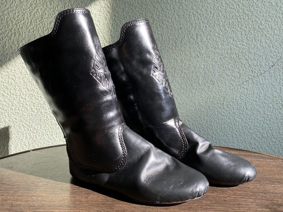 Мәсі. Маси. Масі. Ичиги. Сапоги.