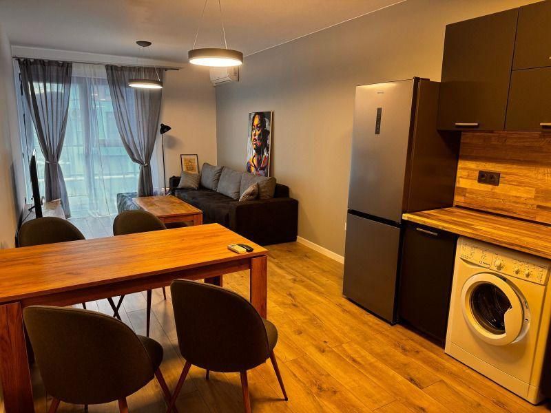 Дава се под наем Двустаен апартамент в София, Дървеница - 70 кв.м за 747.66 € - Снимка #1