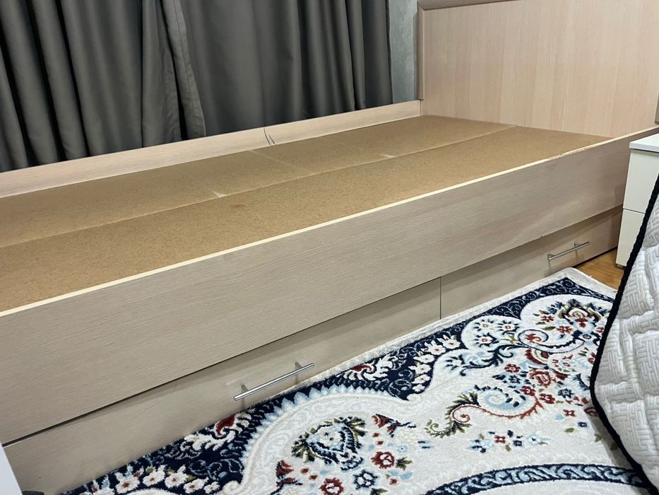Кровать 120 см с шкафичками