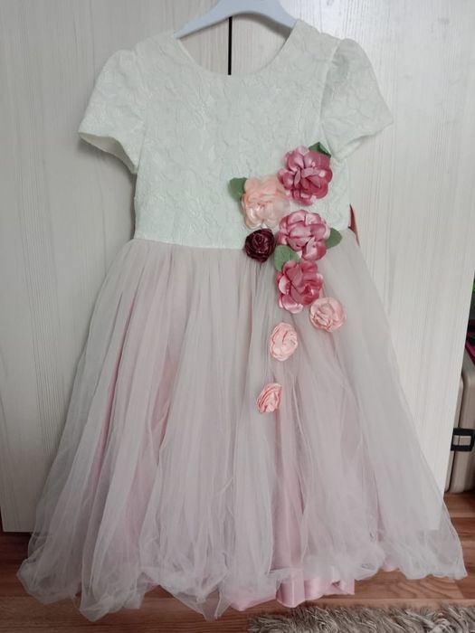 Платье праздничное, нарядные