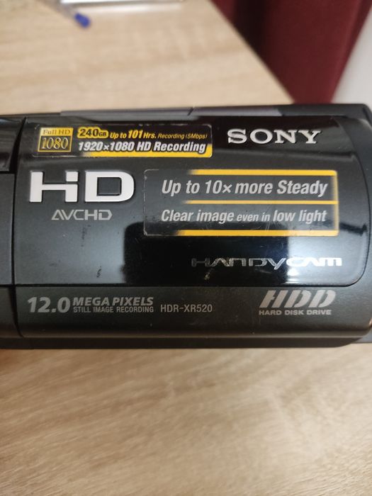 Продам видео камеру