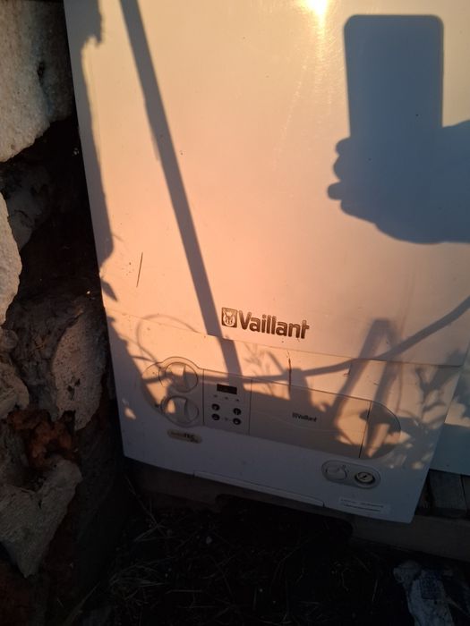 Vând piese centrale pe gaz