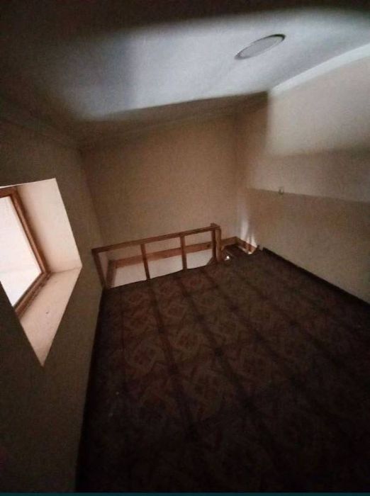 Uy sotiladi yashnabat rayon boysun kochasi 49a uy