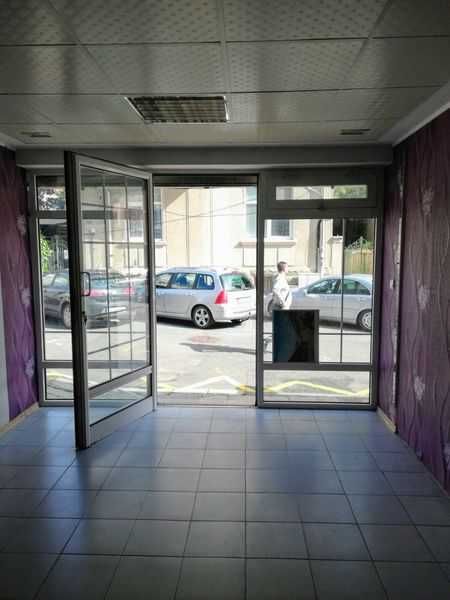 Дава се под наем Магазин в Бургас, Център - 28 кв.м за 175 € - Снимка #4