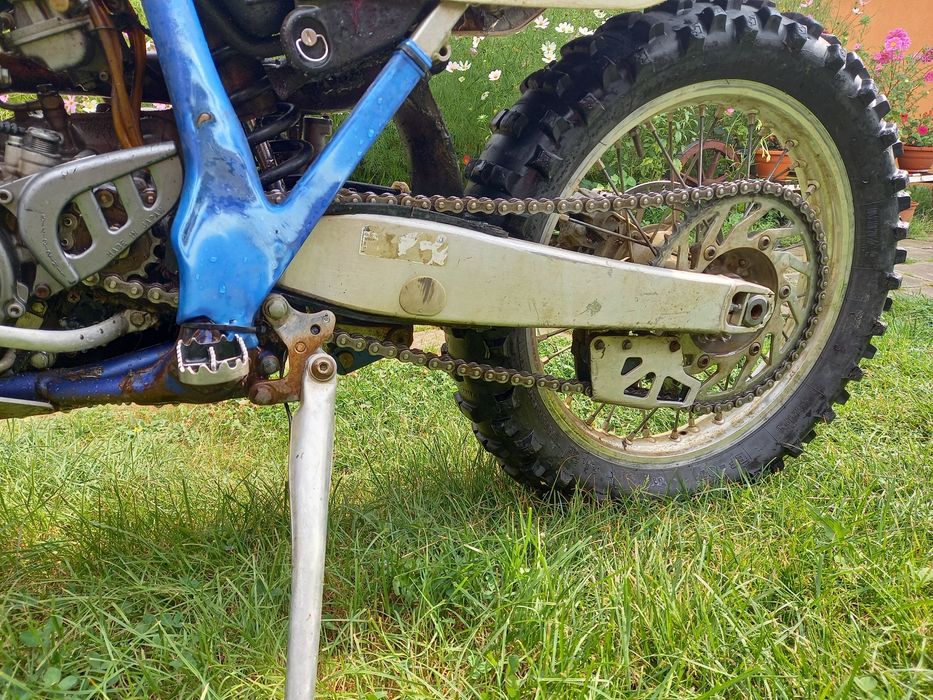 Yamaha WR250,  pornire la buton