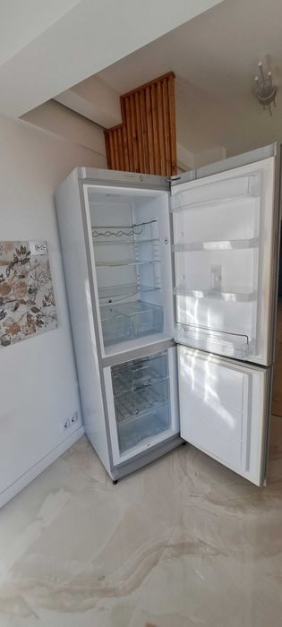 Frigider SNAIDE In stare foarte bună la cel mai bun preț.