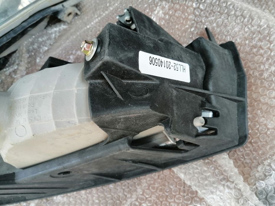 Туманник  toyota Ipsum рестайл, alphard