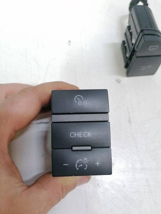 Bloc lumini Buton torpedou check buzzer cheie Audi A6 C6