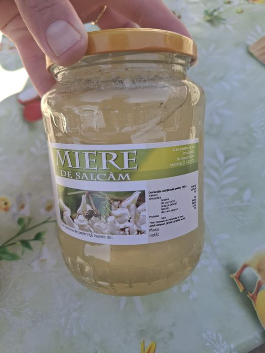 Miere de albine din stupina proprie